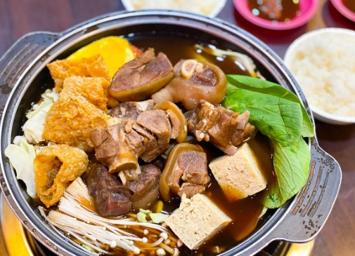 喉嚨痛可以吃羊肉爐嗎
