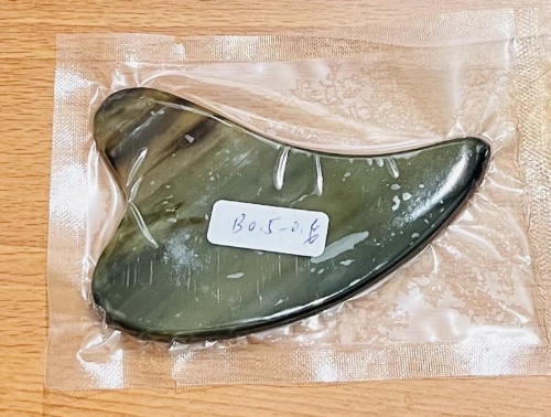 刮痧黑紅
