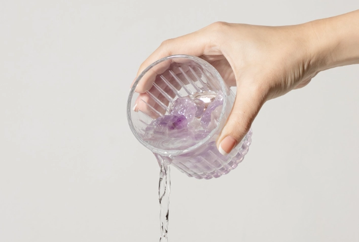 蒸餾水淨化水晶