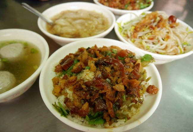 新竹城隍廟附近美食