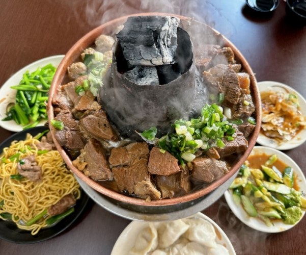 台中炭火牛肉鍋
