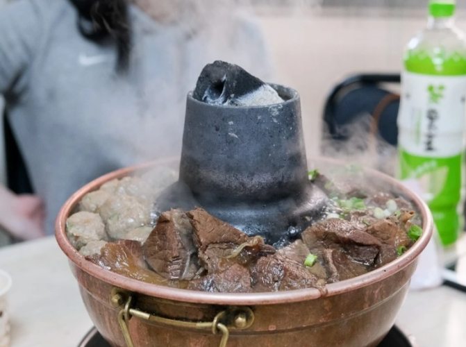 台中炭火牛肉鍋
