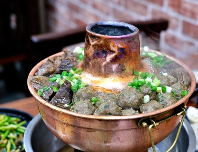 台中炭火牛肉鍋